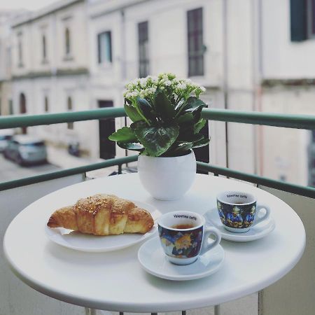 Bed and Breakfast Tre Santi à Lecce Extérieur photo