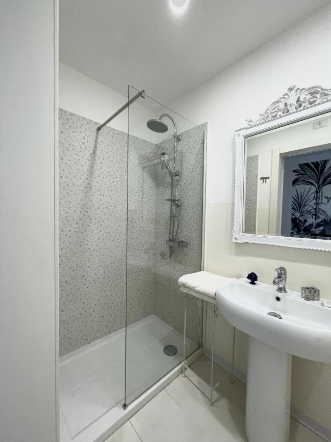 Bed and Breakfast Tre Santi à Lecce Extérieur photo